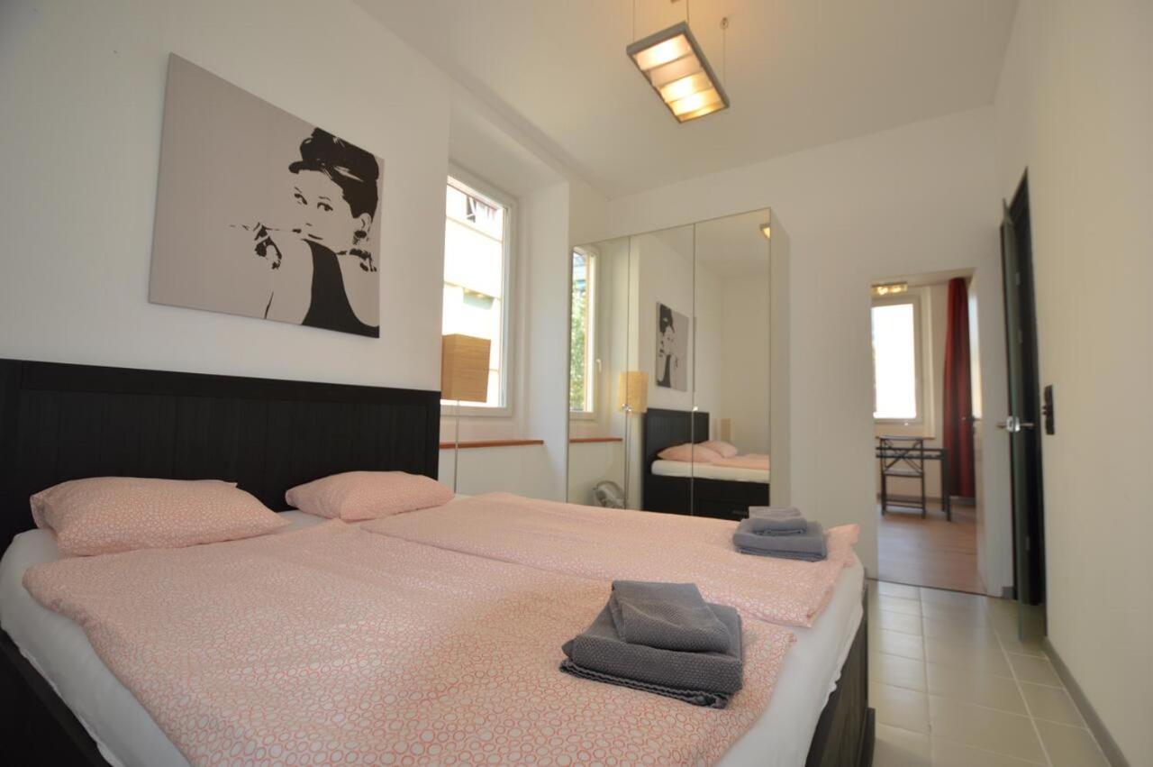 Guesthouse University By Lr - Self Check In Lugano Luaran gambar