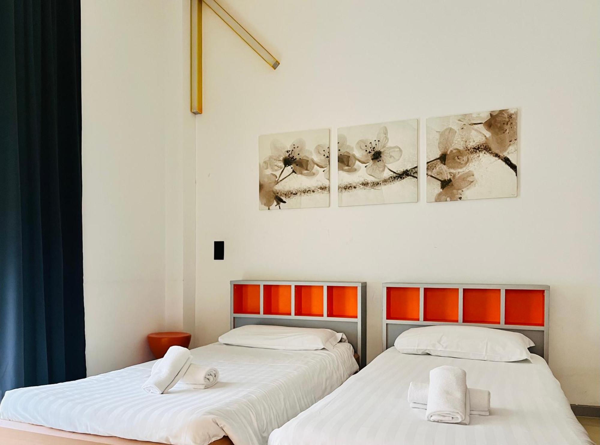 Guesthouse University By Lr - Self Check In Lugano Luaran gambar