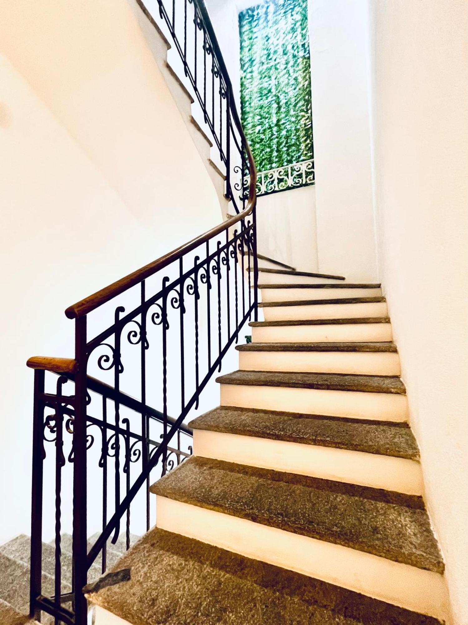 Guesthouse University By Lr - Self Check In Lugano Luaran gambar