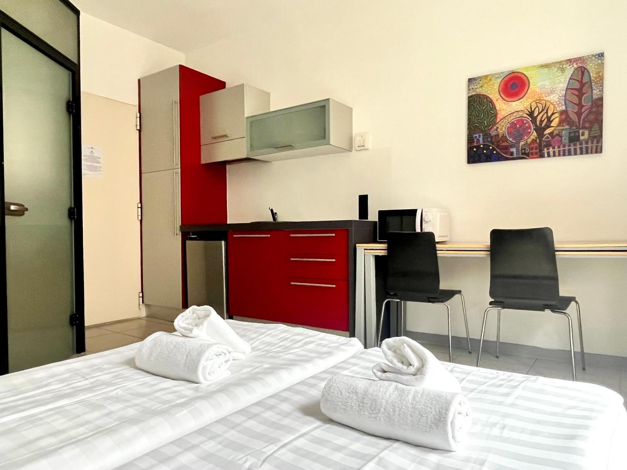 Guesthouse University By Lr - Self Check In Lugano Luaran gambar