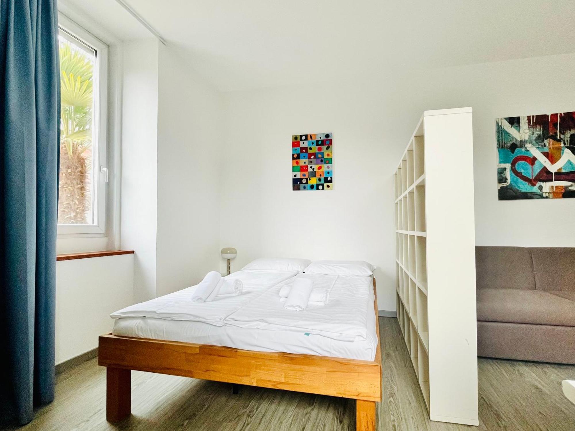 Guesthouse University By Lr - Self Check In Lugano Luaran gambar