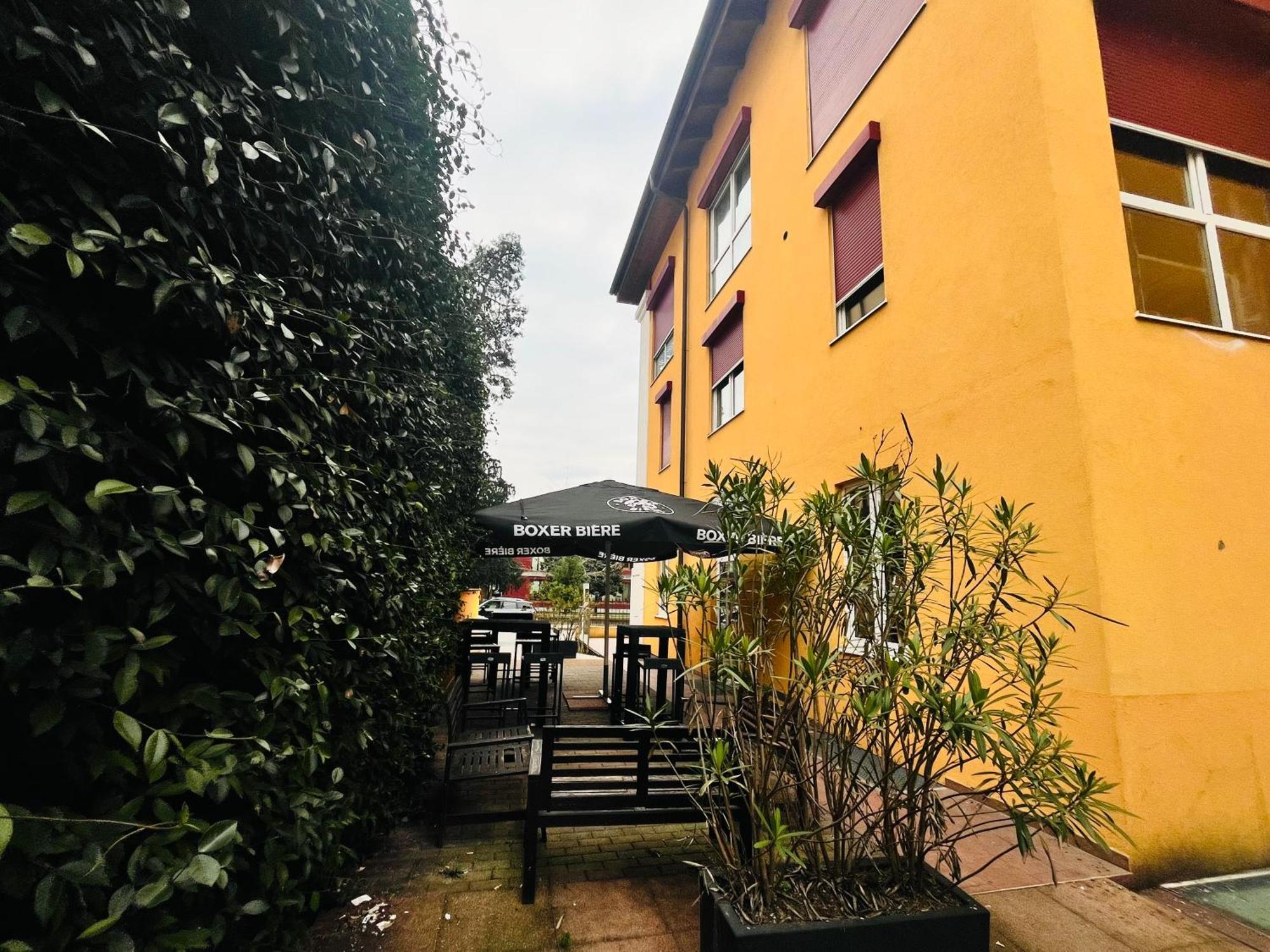 Guesthouse University By Lr - Self Check In Lugano Luaran gambar