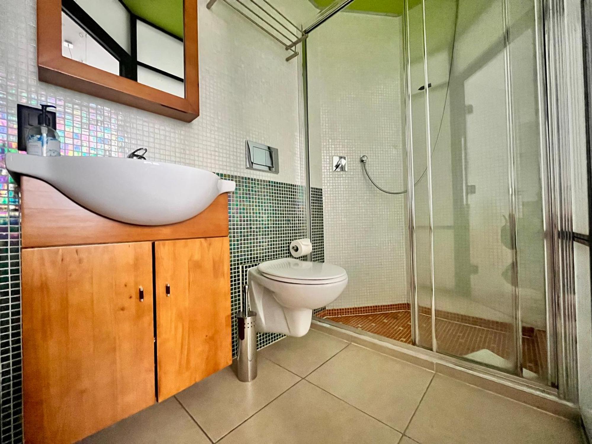 Guesthouse University By Lr - Self Check In Lugano Luaran gambar