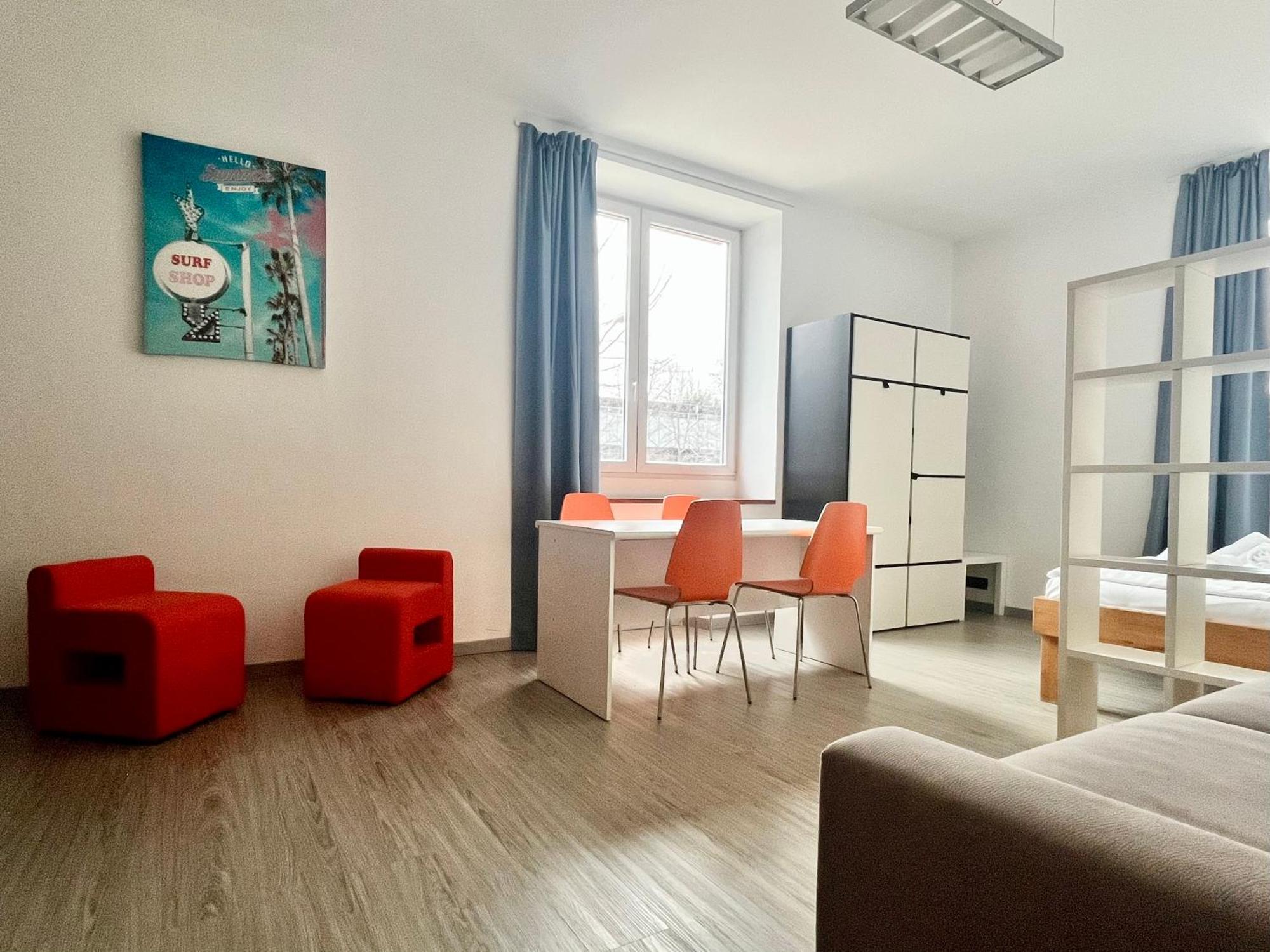 Guesthouse University By Lr - Self Check In Lugano Luaran gambar