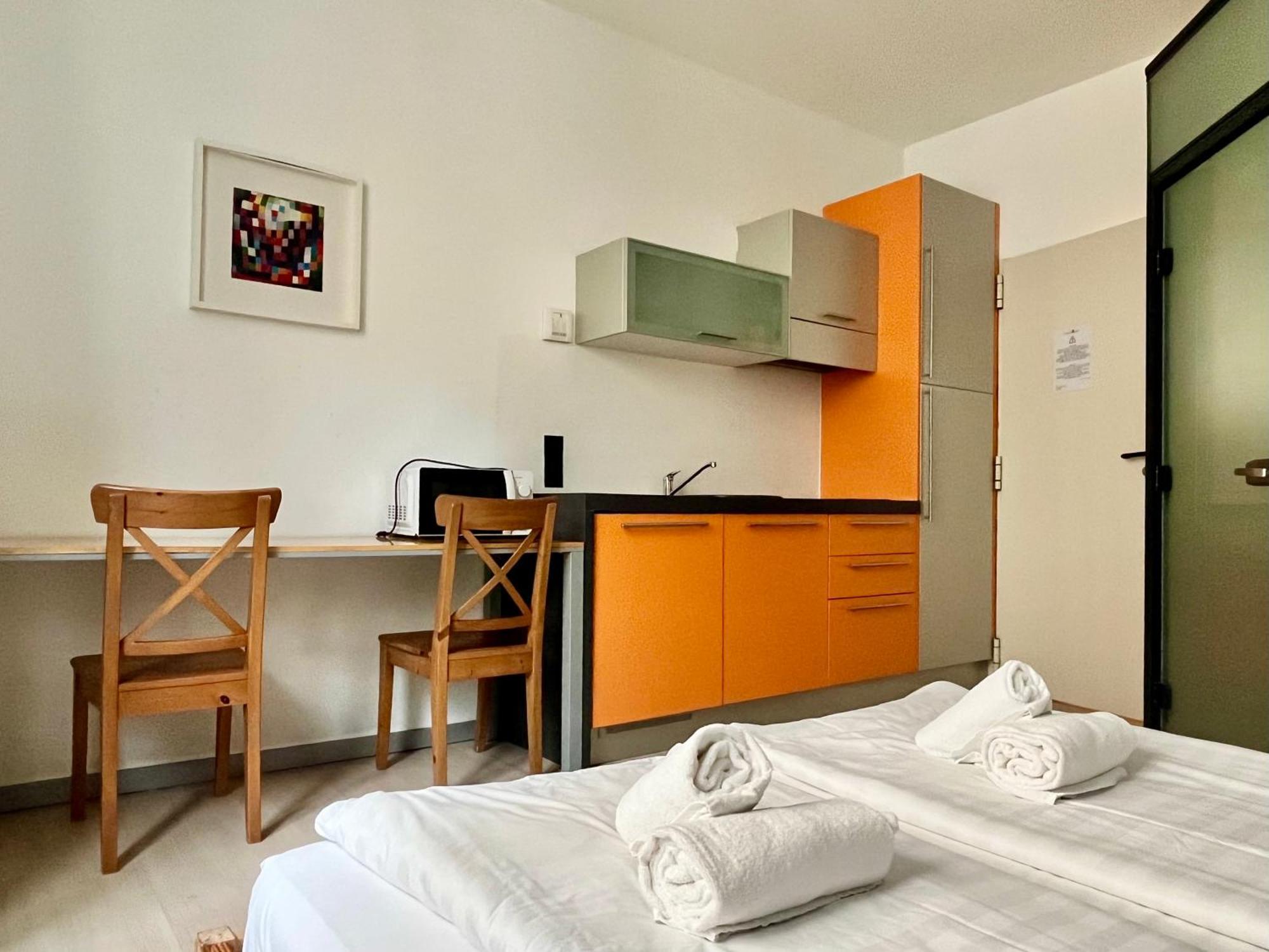 Guesthouse University By Lr - Self Check In Lugano Luaran gambar