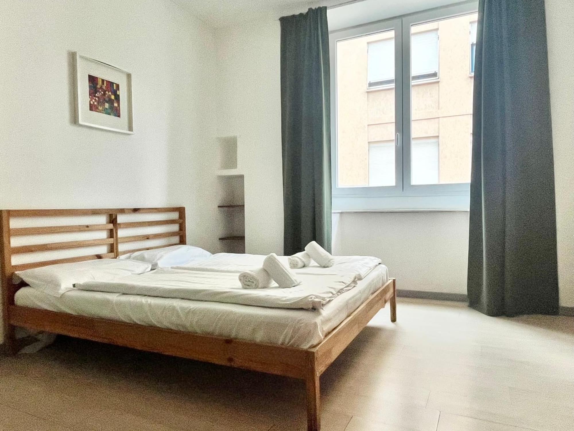 Guesthouse University By Lr - Self Check In Lugano Luaran gambar